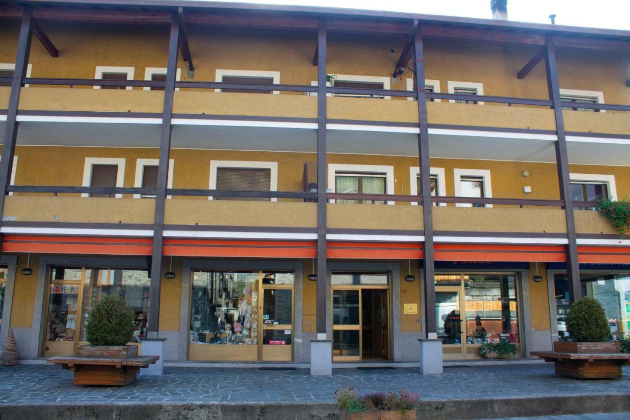 Trilocale In Centro A Chiesa Valmalenco Apartman Chiesa in Valmalenco Kültér fotó