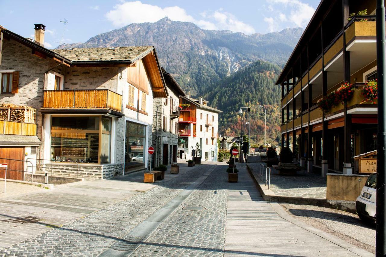 Trilocale In Centro A Chiesa Valmalenco Apartman Chiesa in Valmalenco Kültér fotó